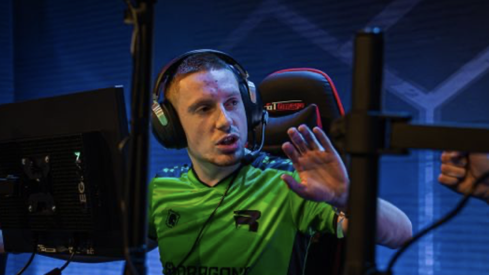 Славен "AwaykeN" Любенов е новото попълнение на 7AM