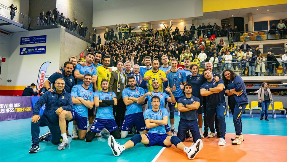 Ники Пенчев и Фенербахче на крачка от плейофите за Купата на CEV