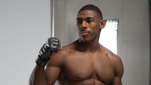 Боецът на UFC Хоакин Бъкли отправи примамливо предложение към шампиона