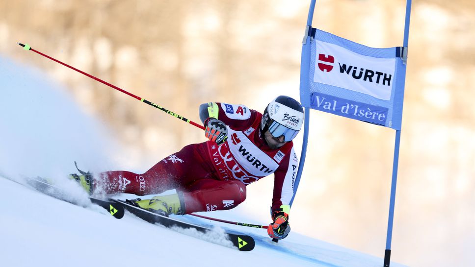 Австриец води след първия манш във Вал д'Изер