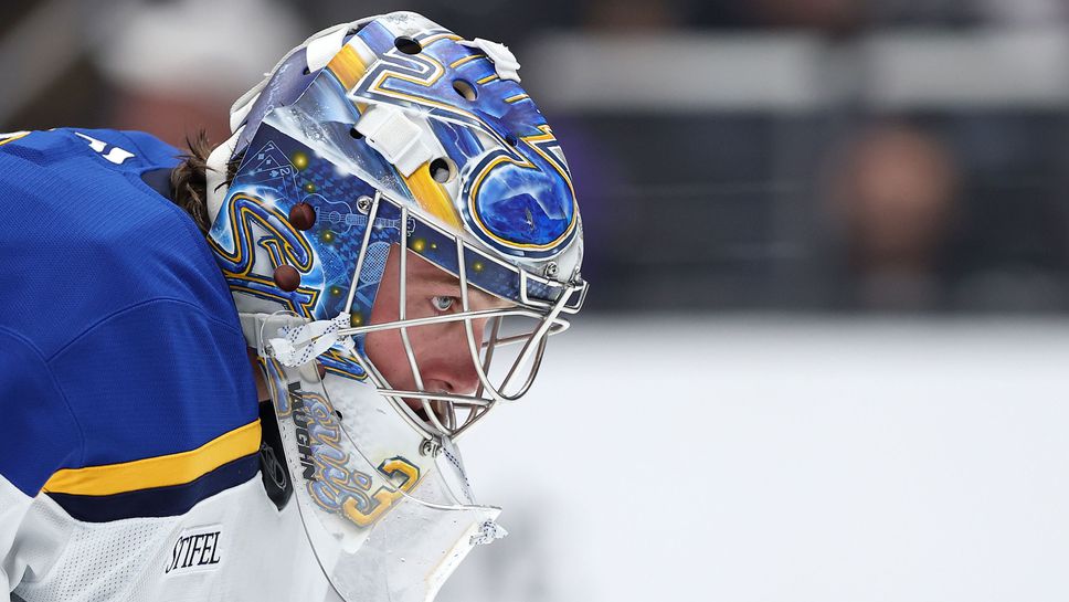 Вратарят Джоел Хофър направи 27 спасявания за победата на Сейнт