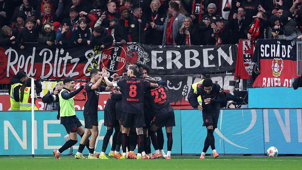 Байер Леверкузен спечели с 2 0 домакинството си на Кьолн