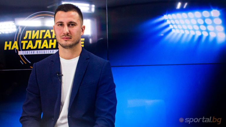  Виктор Димитров с преглед на Левски U17, Елитната група и самодейността на почитателите 