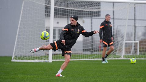  В Арсенал имат вяра, че Мудрик ще е в състава за дербито с Манчестър Юнайтед 