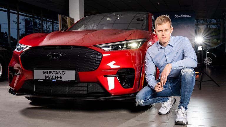 Завърналият се в М Спорт световен рали шампион за 2019 година