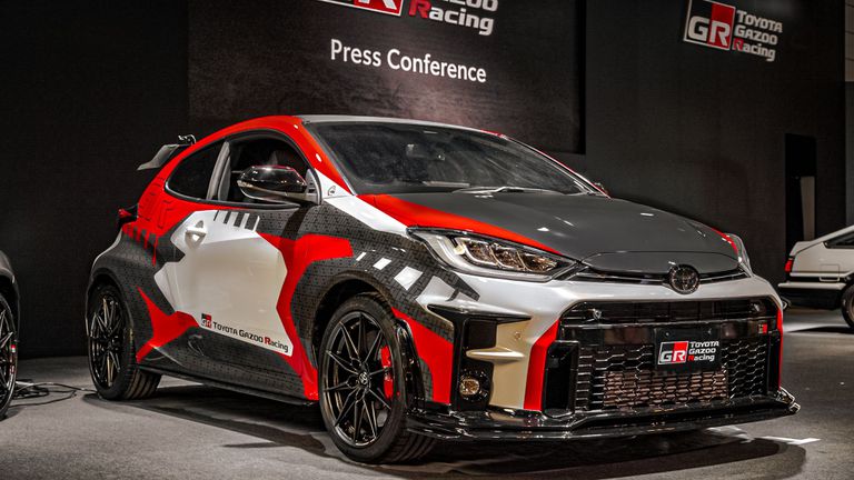 Тойота представи тази седмица състезателния Ярис Rally1 с който Кале