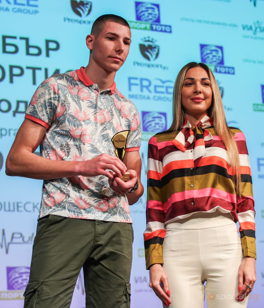VIASPORT.BG награждава най-добрите млади спортисти за 2022