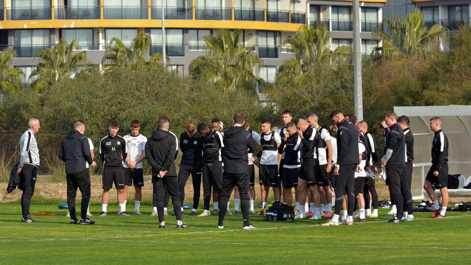 Славия продължава да се подготвя двуразово