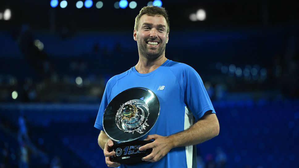 Австралийският аматьор Джордан Смит отстрани световния номер 2 Яник Синер