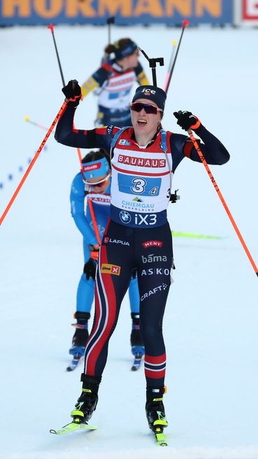 Финален спринт донесе победата на Норвегия в дамската щафета, България 16-та