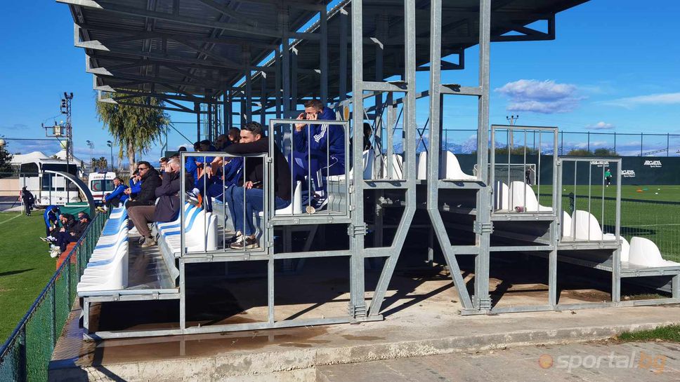 Веласкес и екипът му гледат Локомотив (София)