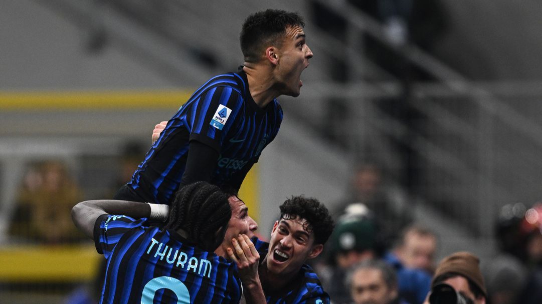 Интер изигра най-слабия си мач от началото на годината, но спечели и вече има сериозна преднина в Серия А