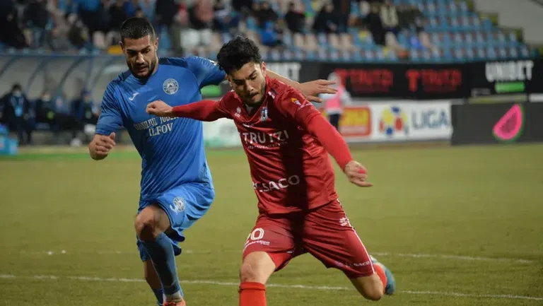  Владимир Гогов изпъден при поредна загуба на Академика 