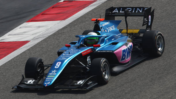 11-о място за Никола Цолов в първия ден от тестовете във Формула 3