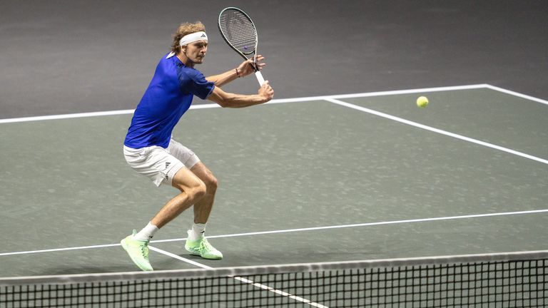 Германецът Александър Зверев достигна до втория кръг на турнира по