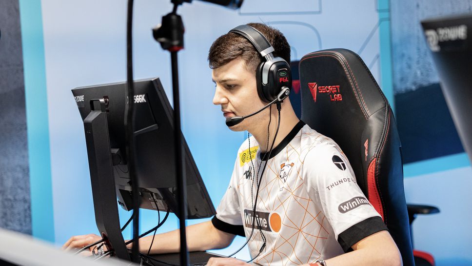 FaZe и Virtus.Pro с първи победи в RMR-а в Букурещ