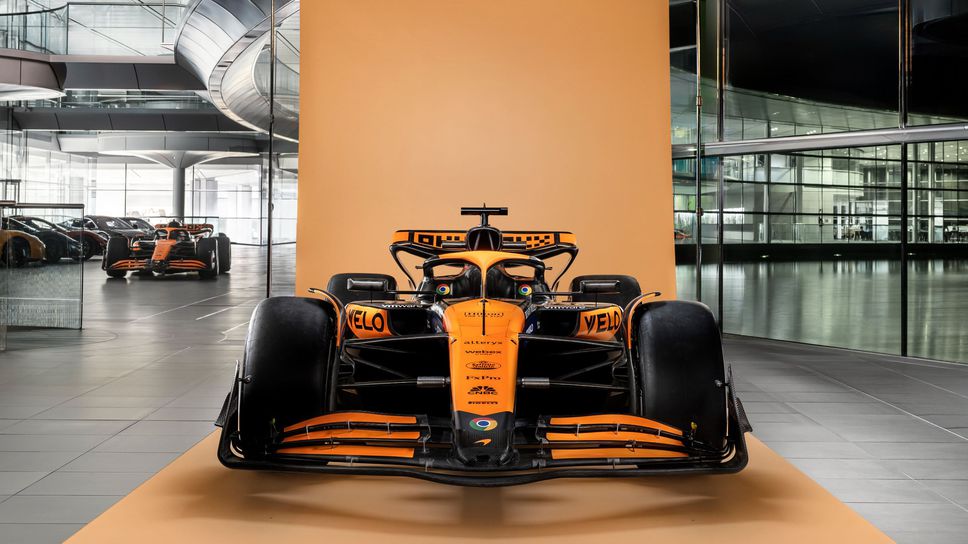 Макларън показа MCL38, новата кола излиза днес на пистата