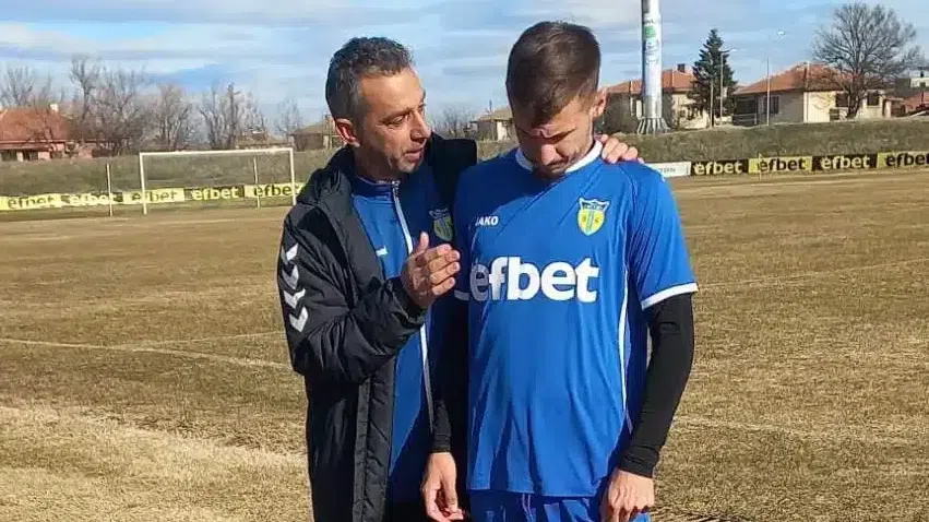 Гигант (Съединение) се раздели с треньора си