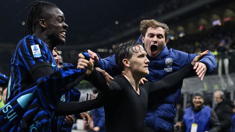 Късен гол зарадва Интер срещу 10 от Ювентус в поредното зрелищно Дерби на Италия