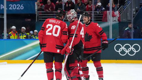 Канада вкара пет на Швейцария в олимпийския турнир по хокей на лед