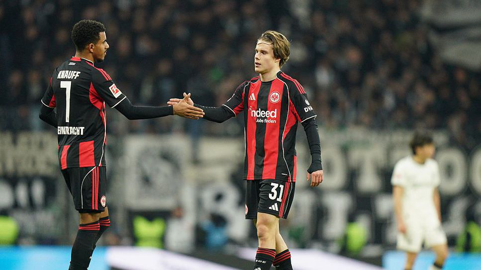 Айнтрахт Франкфурт спечели с убедителното 3 0 домакинството си на