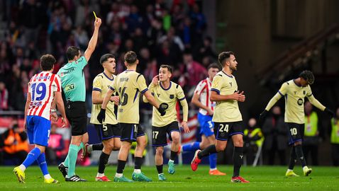 В Барселона не издържаха и скочиха на съдийството