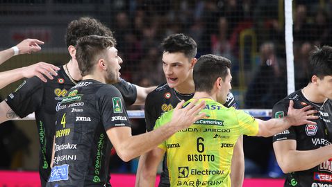 Отличен Алекс Николов с 22 точки не стигна на Лубе за обрат срещу Модена в Италия