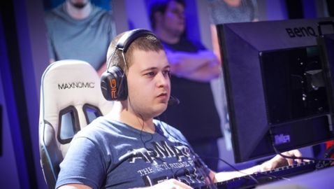 Един от големите български CS:GO играчи за успехите и трудните моменти