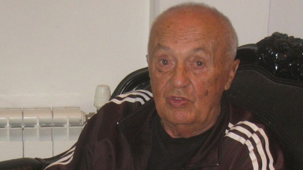 Водната топка си взима последно сбогом с Иван Динев – Чики