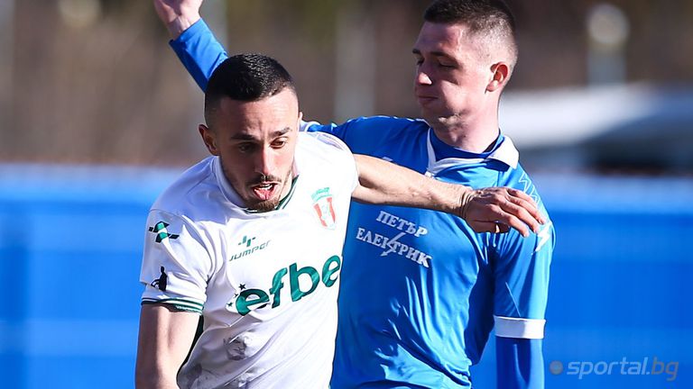 Отборът на Янтра Габрово обяви раздялата си с двама футболисти