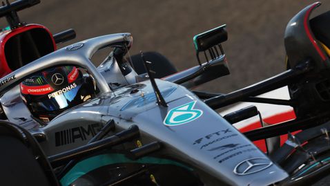 ФИА се заема с огледалата на Мерцедес