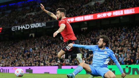  Фернандеш може да играе против Атлетико, Шоу и Мактоминей също са на линия 