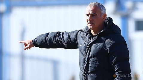  Сашо Ангелов: С 500 лв. заплата не може да развиваш футболист, Божинов-младши слуша, само че е перде 