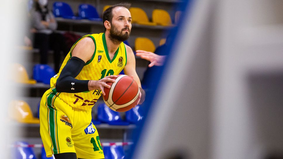 Александър Милов ще бележи за Академик Пловдив