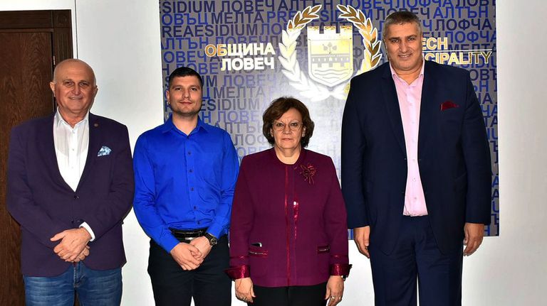 Президентът на Българска федереция волейбол БФВ Любомир Ганев проведе работна
