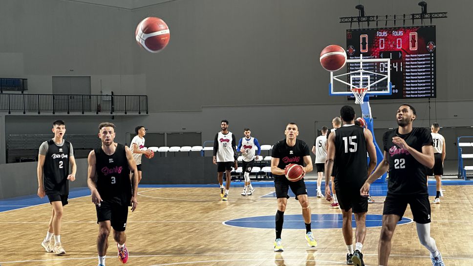 Играчите на Черноморец се готвят за домакинството на турнира за Купата