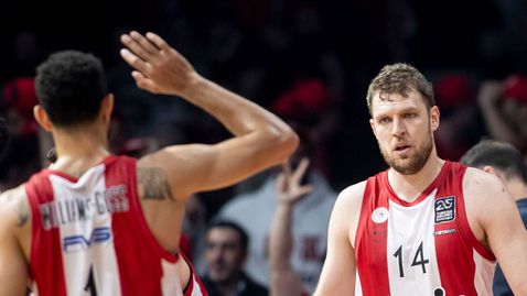  Везенков и Олимпиакос надделяха първенеца в Евролигата 