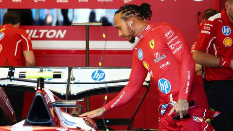  Хамилтън трансформира стила си на пилотиране поради SF-25 