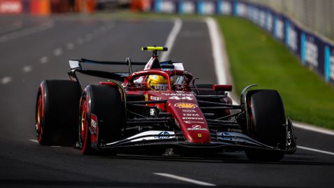 Шефът на Ферари не е притеснен от представянето на Хамилтън в тренировките