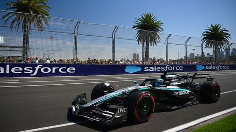  В Мерцедес имат вяра, че ще намерят още скорост 