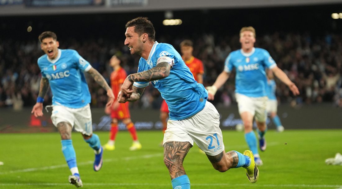 Наполи пречупи Лече след изключителен мач на Политано