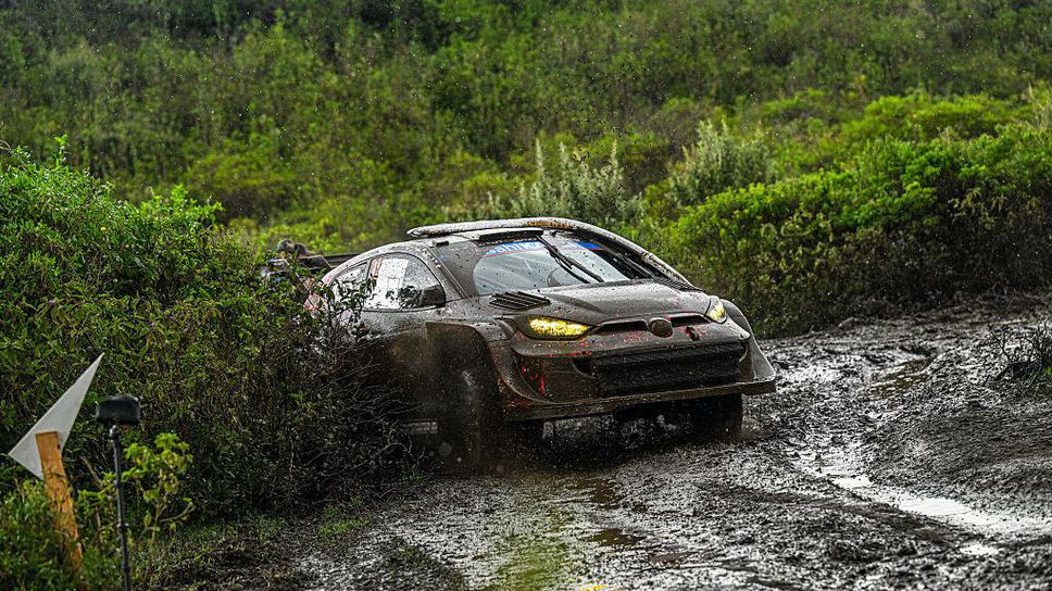 Кацута води в рали „Сафари“, 4 отсечки го делят от победата