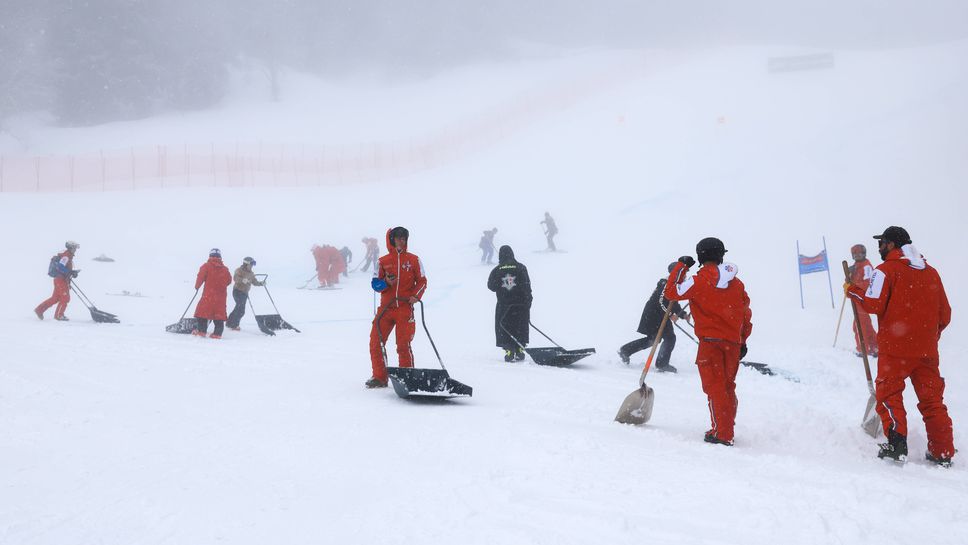 Снеговалеж и мъгла отмениха Супер-Г в Куршевел