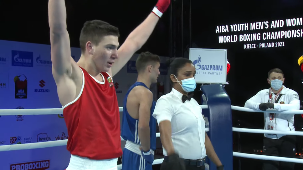 Летящ старт за Красимир Джуров на Световното по бокс за младежи