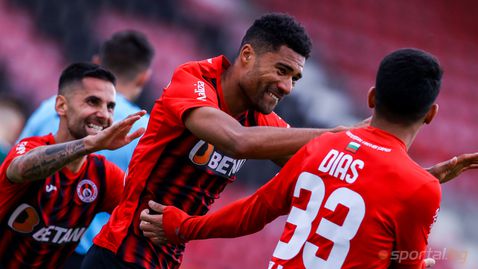  Футболистите на Локомотив (София) минаха през детектор на лъжата 