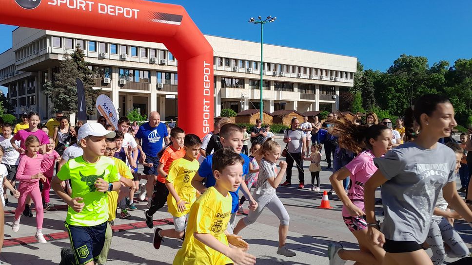 Бегачи от България и чужбина се включиха в атлетическия маратон "Видин Рън"