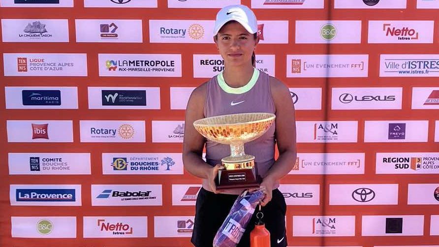 Ива Иванова триумфира с титлата във Франция