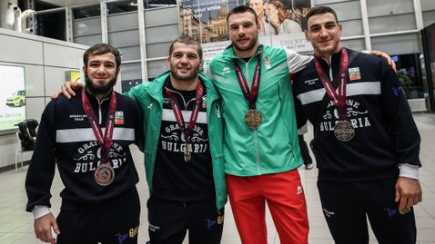 Семен Новиков и Кирил Милов заявени за "Дан Колов - Никола Петров"