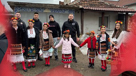 ЦСКА зарадва стотици възрастни хора за Великден
