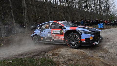 Хюндай: Нямаше нужда да подаряваме победата на Кацута